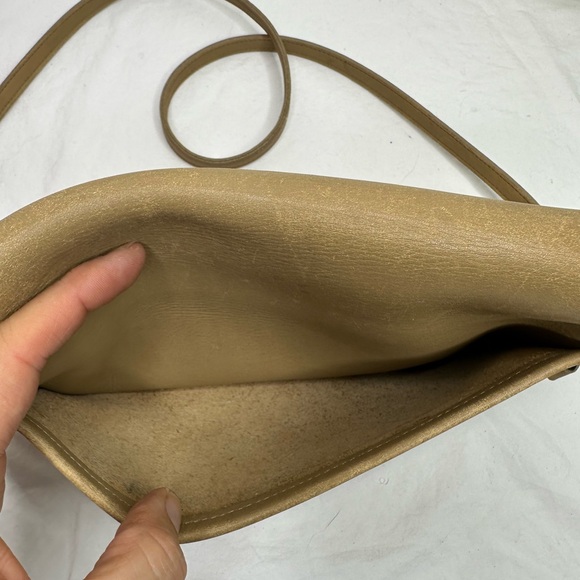 Vtg Coach Flap Pocket Purse Tan leather Crossbody Turn Lock Convert Clutch - Picture 13 of 14